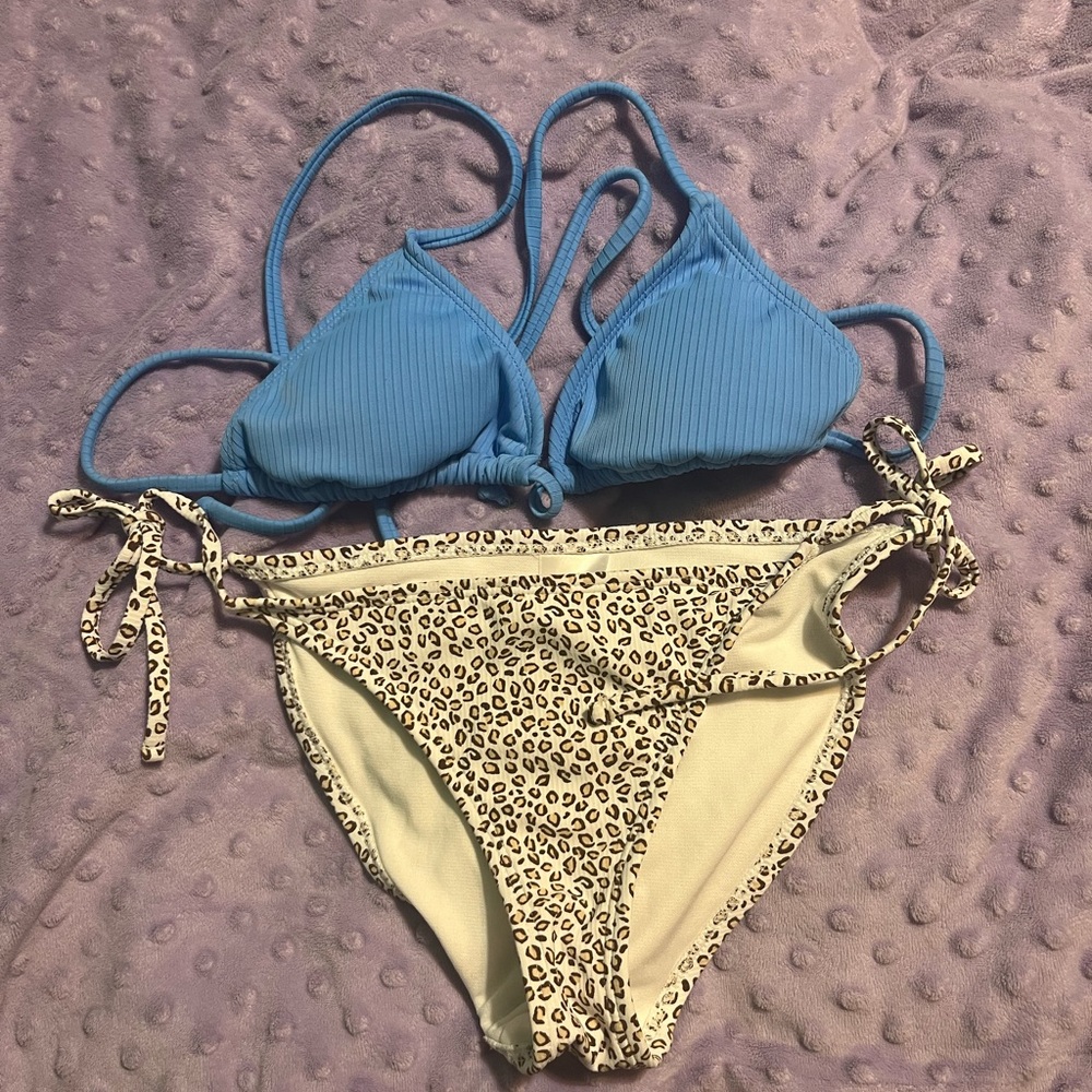 NWOT Blue Bikini Top with Leopard Print Bottom